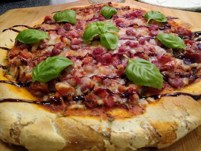 Spicy Pizza Bruschetta classica