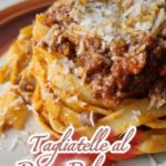 TAGLIATELLE AL RAGÙ BOLOGNESE PICCANTE
